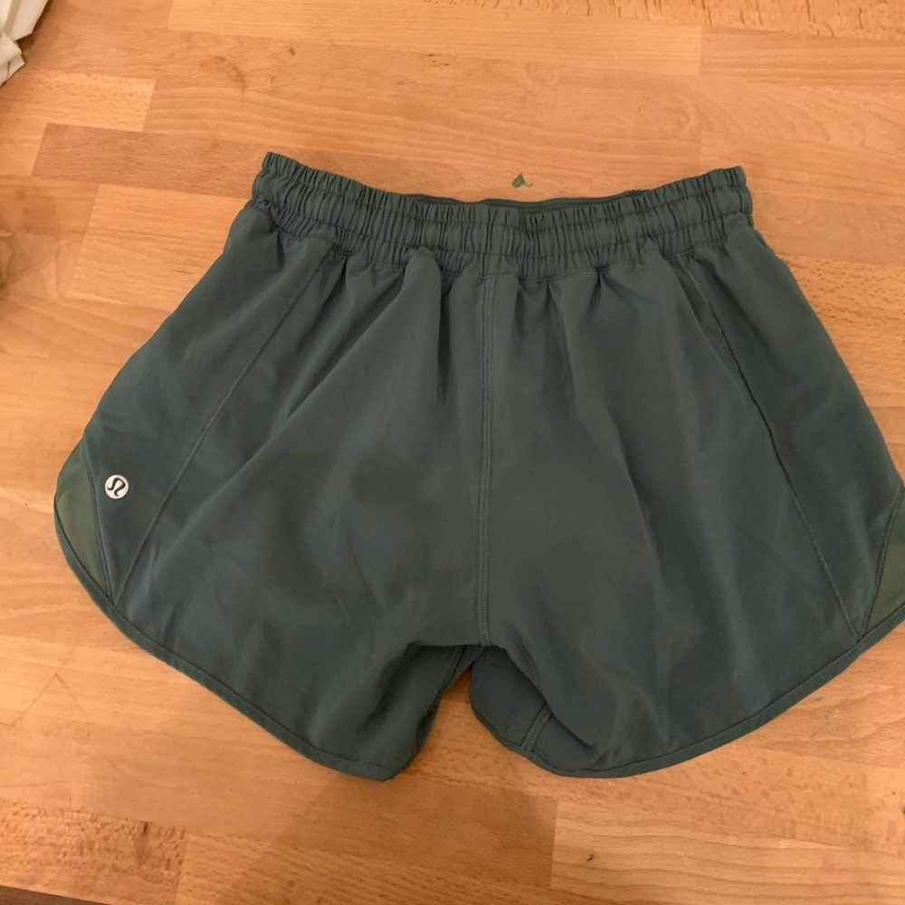 Long Lululemon Hottie Hot shorts Green